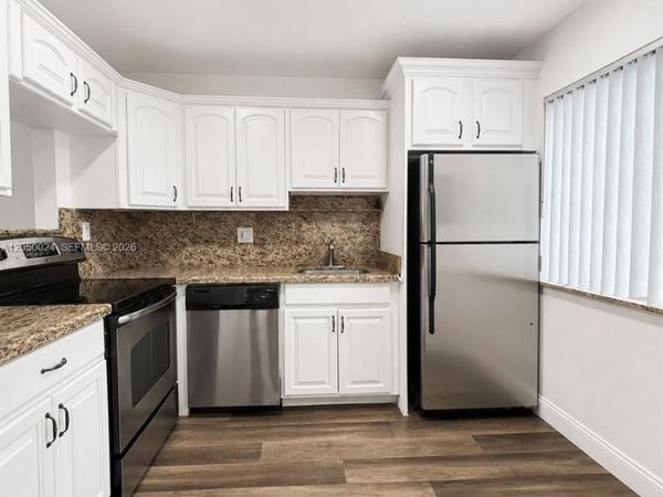 139 Sparrow Dr , Unit 5F, Royal Palm Beach, FL 33411