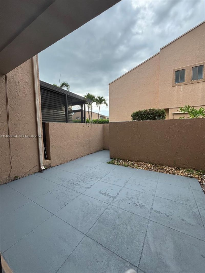 139 Sparrow Dr , Unit 5F, Royal Palm Beach, FL 33411 Photo