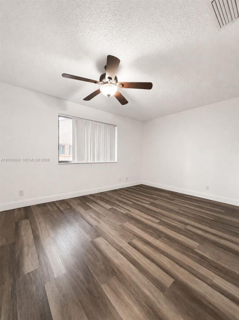 139 Sparrow Dr , Unit 5F, Royal Palm Beach, FL 33411 Photo