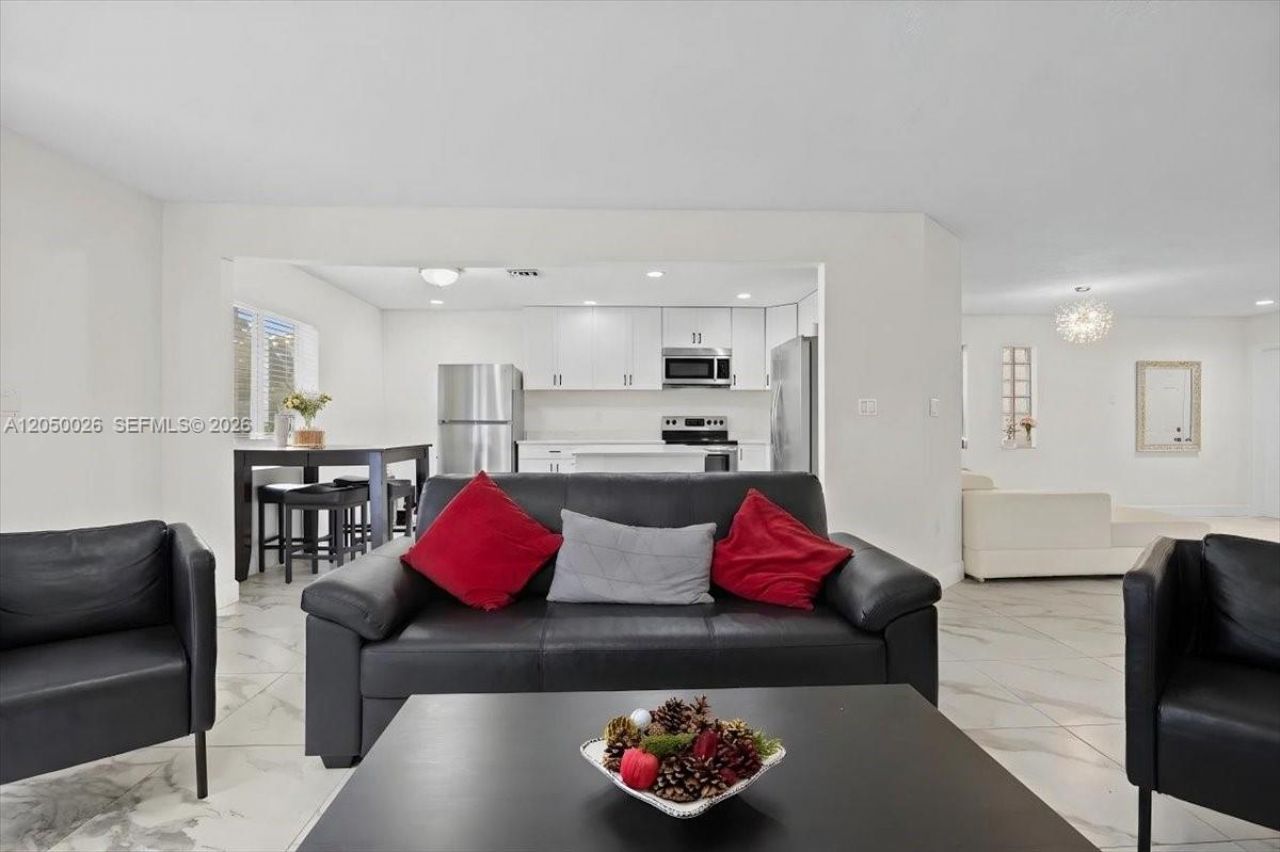 9847 Fairway Cove Ln , Plantation, FL 33324 Photo