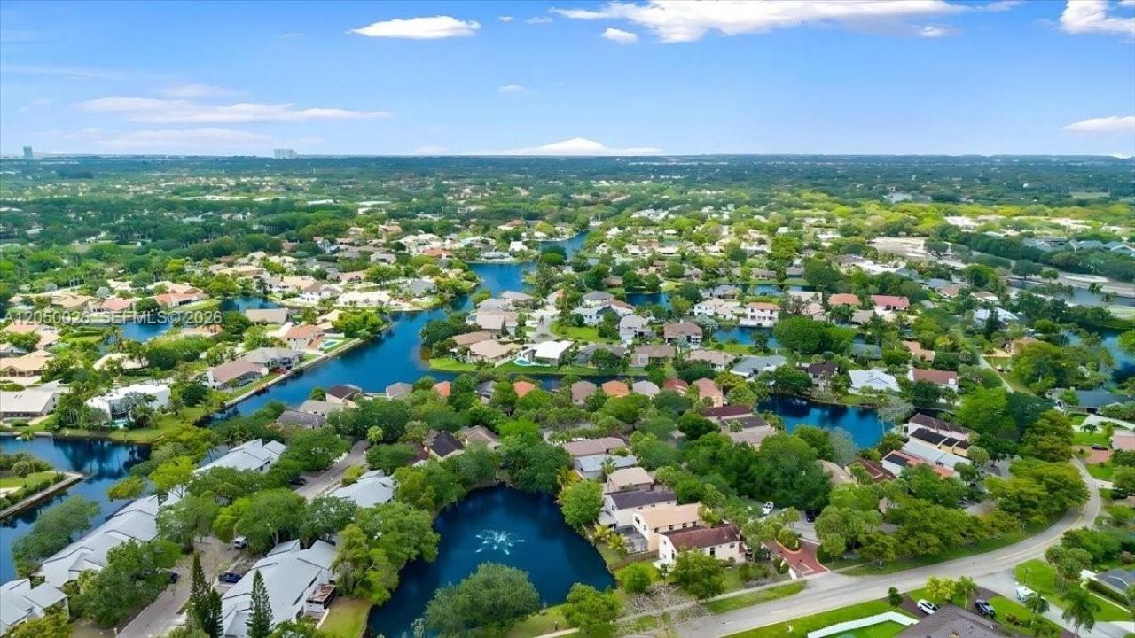 9847 Fairway Cove Ln , Plantation, FL 33324 Photo