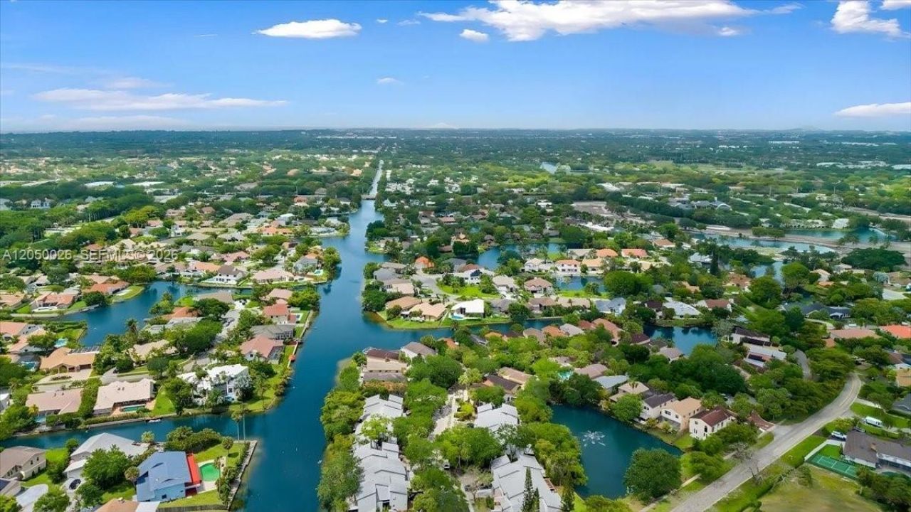 9847 Fairway Cove Ln , Plantation, FL 33324 Photo