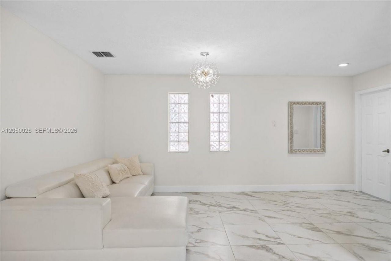 9847 Fairway Cove Ln , Plantation, FL 33324 Photo