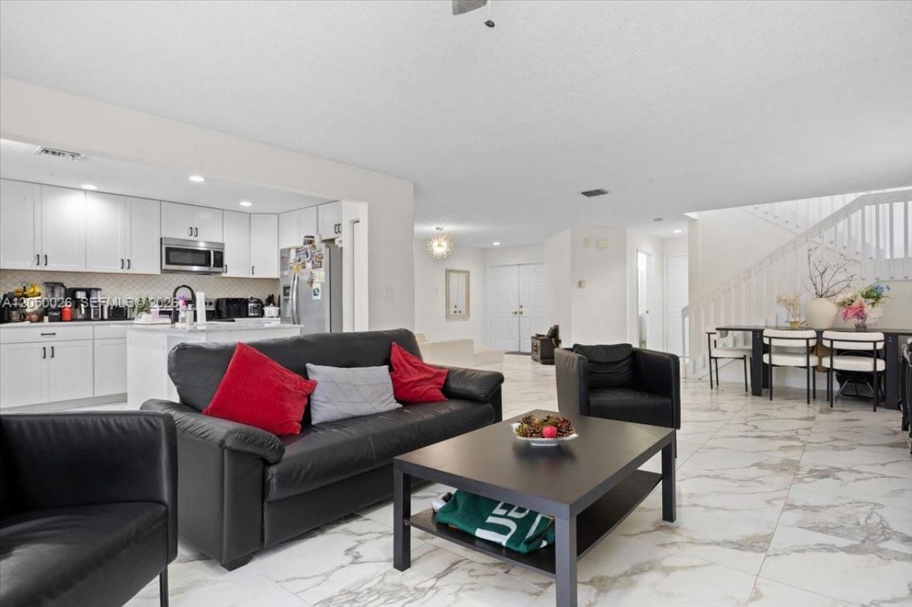 9847 Fairway Cove Ln , Plantation, FL 33324 Photo