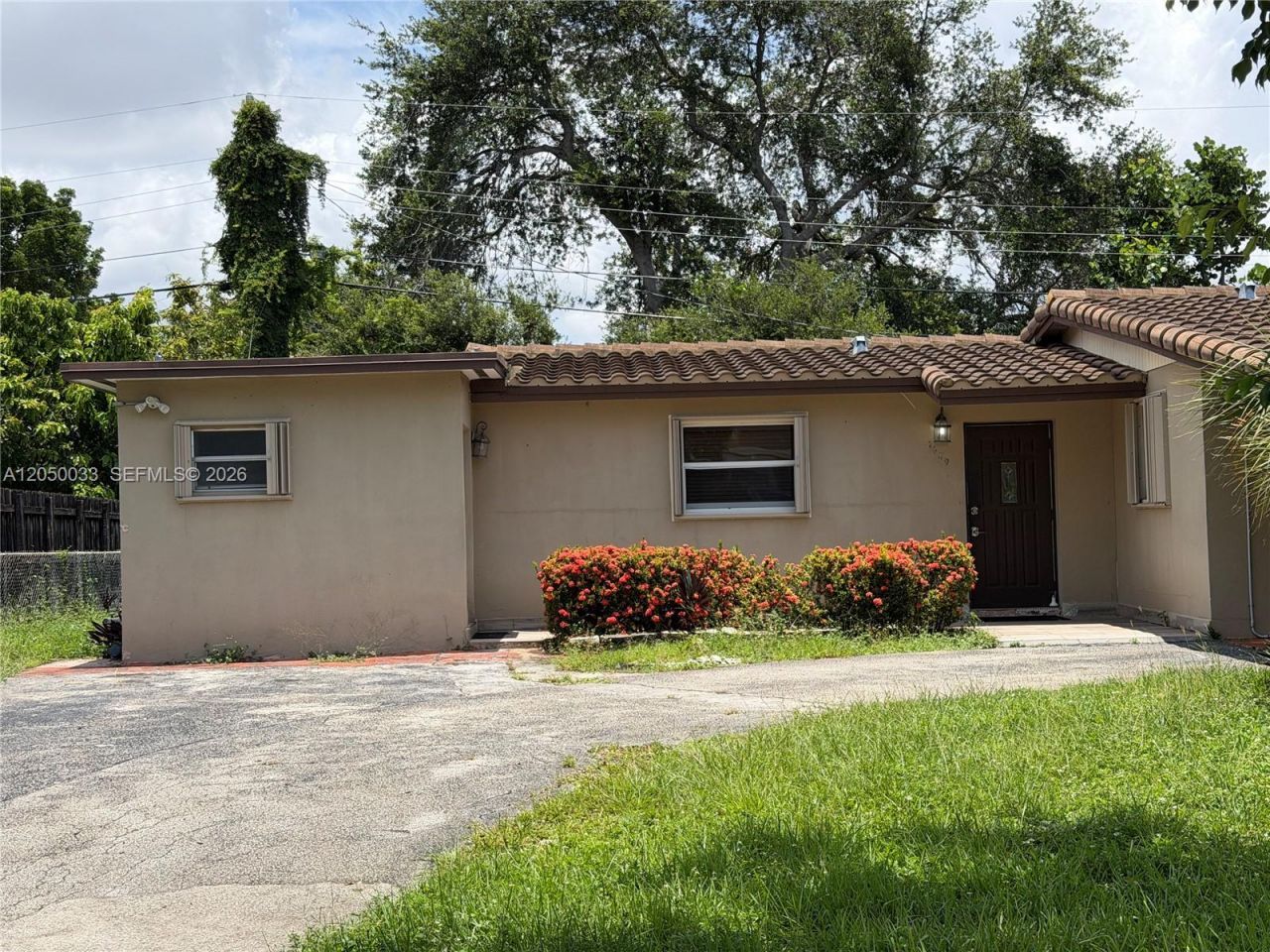 7889 NW 174th St, Unit Studio, Hialeah, FL 33015 Photo