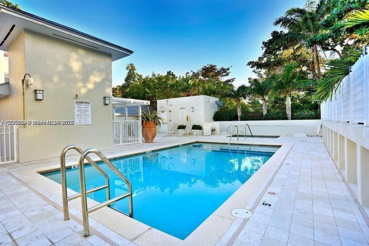 3540 Main Hwy , Unit 204, Miami, FL 33133 Photo