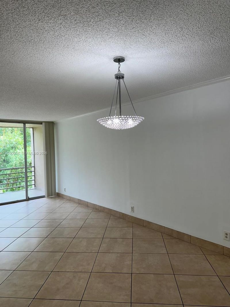 9410 Live Oak Pl, Unit 305, Davie, FL 33324 Photo