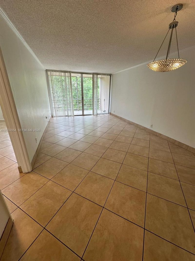 9410 Live Oak Pl, Unit 305, Davie, FL 33324 Photo