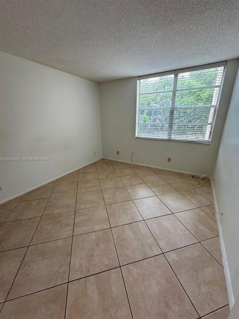 9410 Live Oak Pl, Unit 305, Davie, FL 33324 Photo