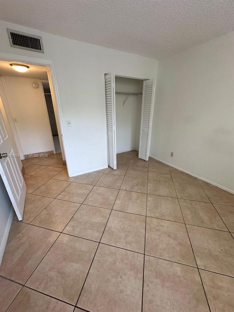 9410 Live Oak Pl, Unit 305, Davie, FL 33324 Photo