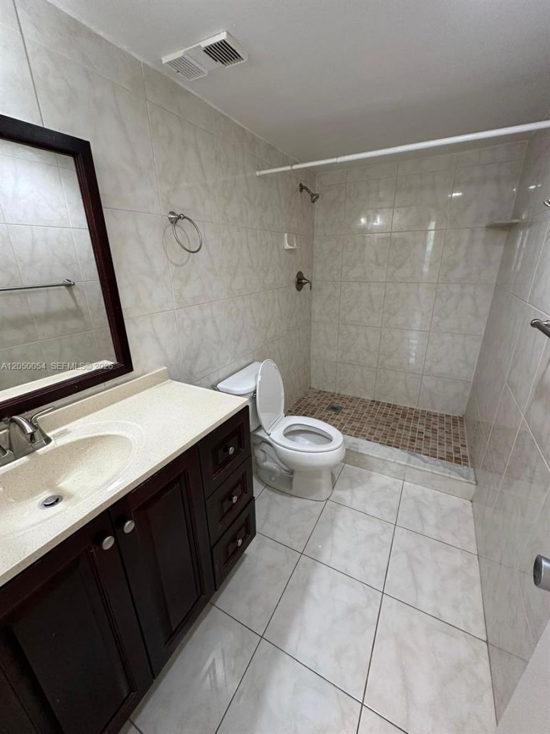 9410 Live Oak Pl, Unit 305, Davie, FL 33324 Photo