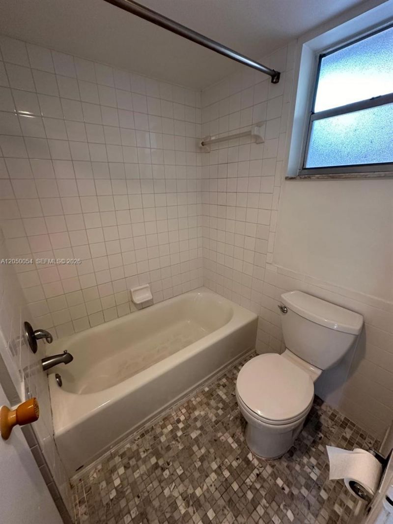 9410 Live Oak Pl, Unit 305, Davie, FL 33324 Photo