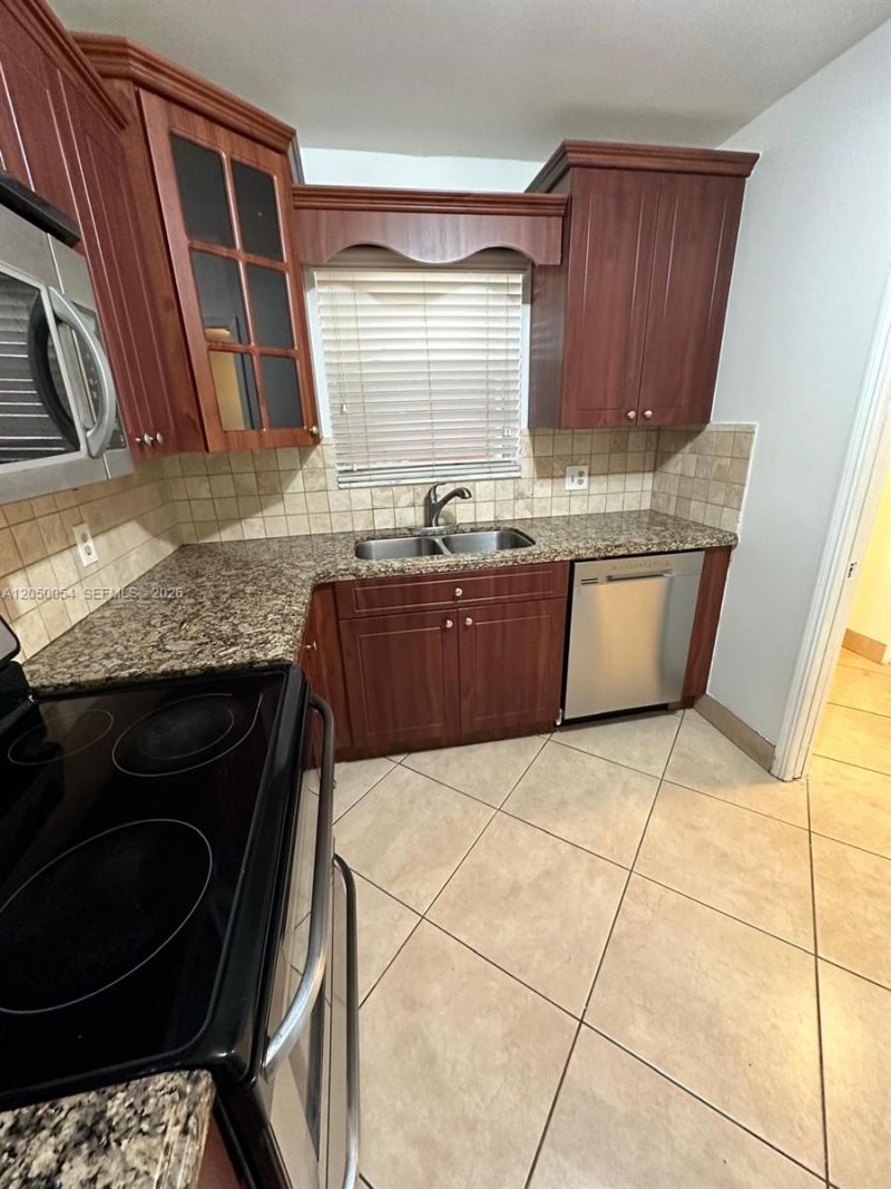 9410 Live Oak Pl, Unit 305, Davie, FL 33324 Photo