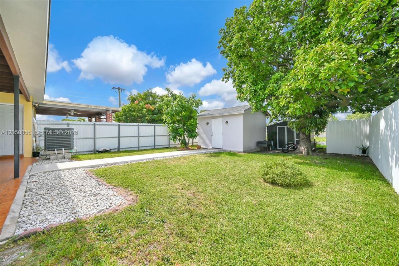 9720 SW 37th Ter, Unit N/A, Miami, FL 33165 Photo