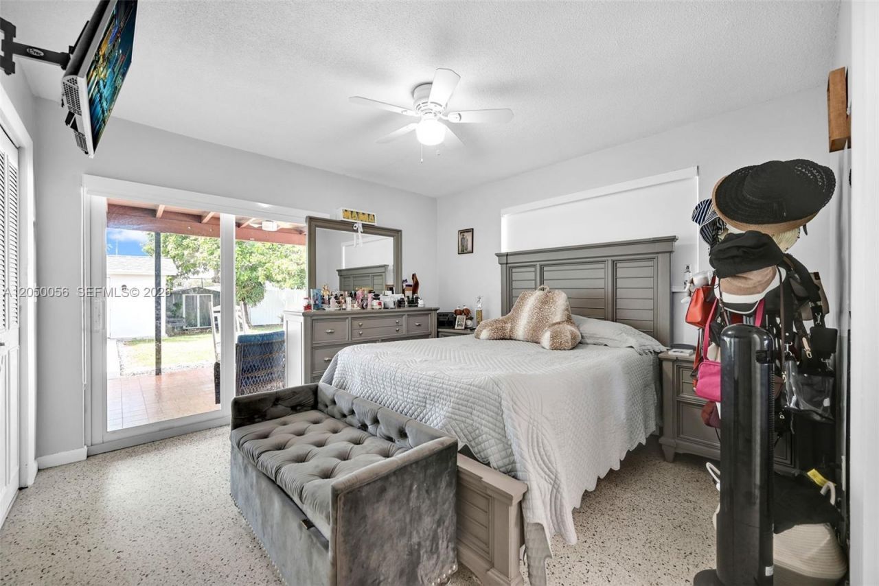 9720 SW 37th Ter, Unit N/A, Miami, FL 33165 Photo