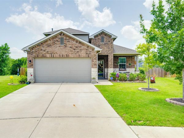 713 Bluffview DR, Bastrop, TX 78602