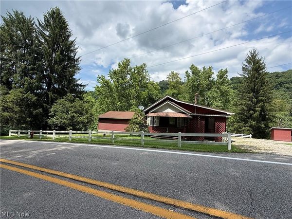 2061 Harmon Creek Drive , Colliers, WV 26035