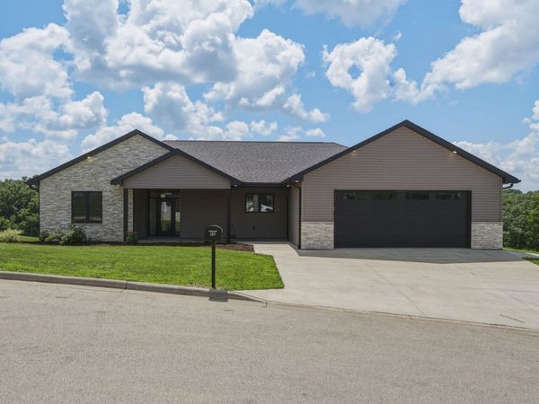 95 Spruce Park Drive, Potosi, WI 53820