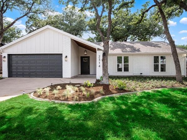 2314 Charred Wood Drive, Arlington, TX 76016