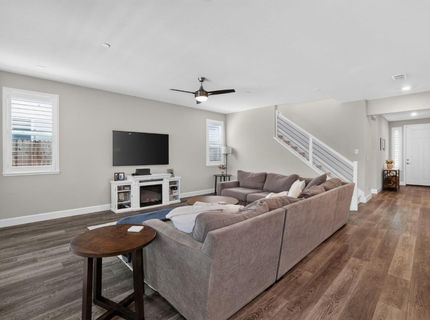 3113 Vaughn Way, Roseville, CA 95747 Photo