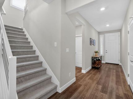 3113 Vaughn Way, Roseville, CA 95747 Photo