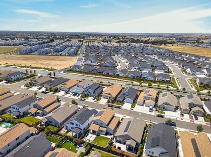 3113 Vaughn Way, Roseville, CA 95747 Photo