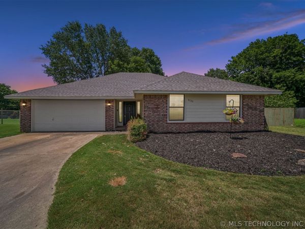 9720 Swan Drive , Broken Arrow, OK 74014