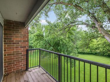 4 Pine Tree Drive, Unit 321, Arden Hills, MN 55112