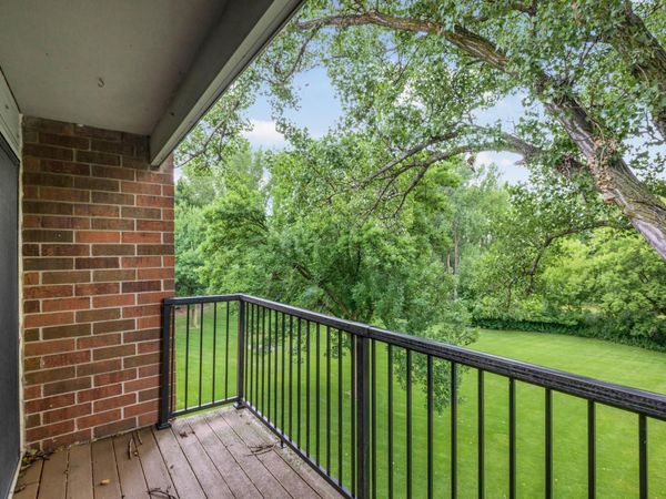 4 Pine Tree Drive , Unit 321, Arden Hills, MN 55112