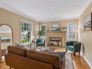 4535 Vincent Avenue N, Minneapolis, MN 55412