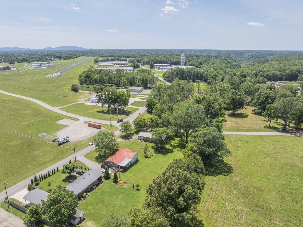 932 Coconut Ridge Rd , Smithville, TN 37166 Main Photo