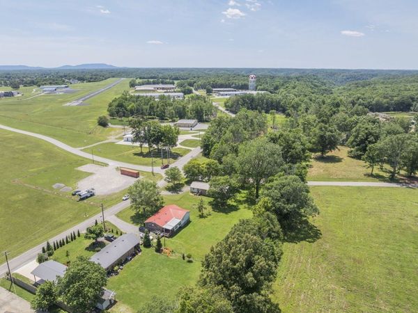 932 Coconut Ridge Rd , Smithville, TN 37166