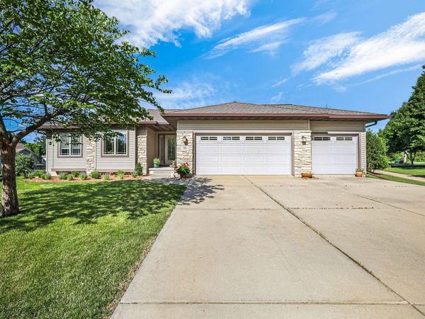 36 Fawn Ridge Circle, Middleton, WI 53562