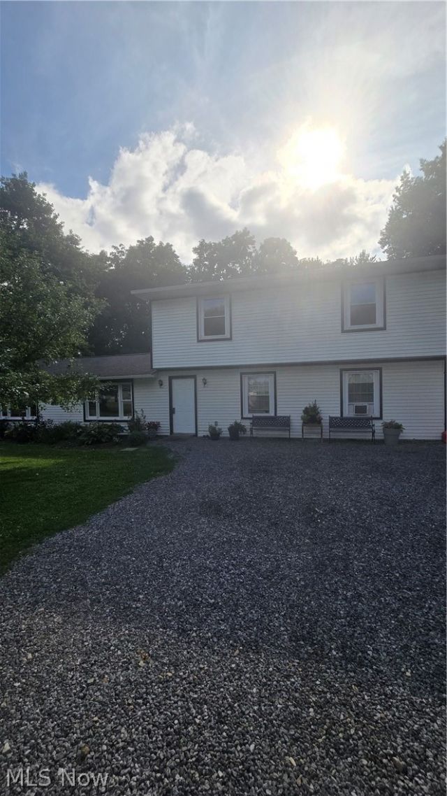12775 Vincent Drive, Mantua, OH 44255 Main Photo