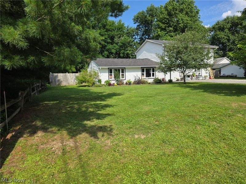 12775 Vincent Drive, Mantua, OH 44255 Photo 3