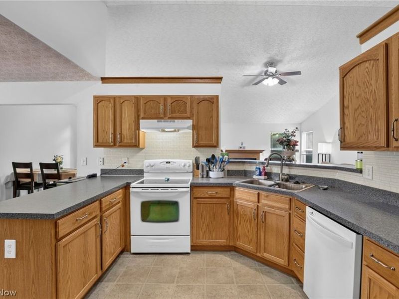 8353 Almond Park Drive, Blacklick, OH 43004 Photo 19