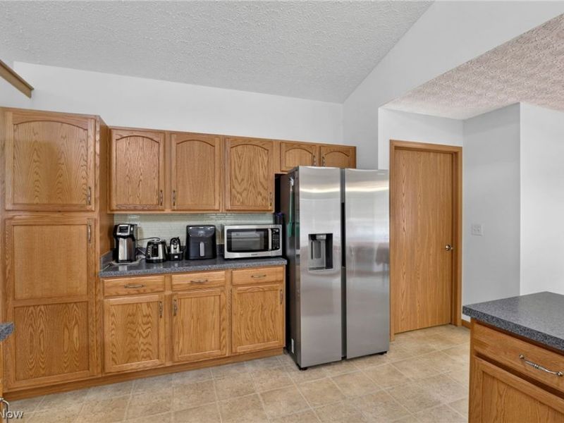 8353 Almond Park Drive, Blacklick, OH 43004 Photo 20