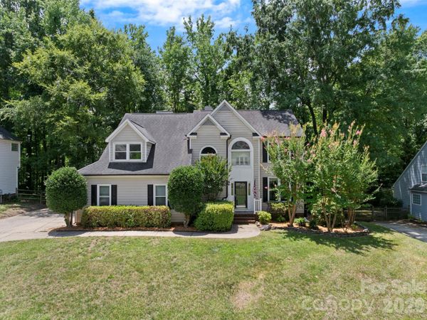 8610 Forest Shadow Circle, Cornelius, NC 28031