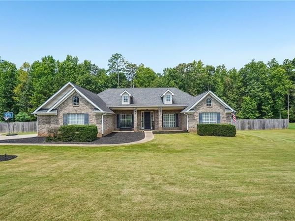 128 Andrea Lane , Mcdonough, GA 30253