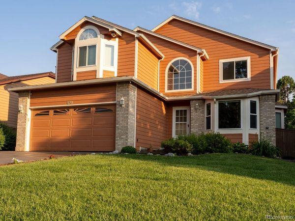 820 Redwood Court , Littleton, CO 80126