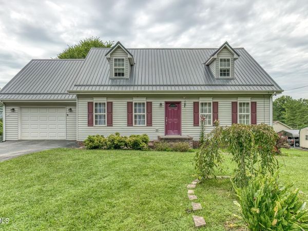 807 North Mohawk Drive, Erwin, TN 37650