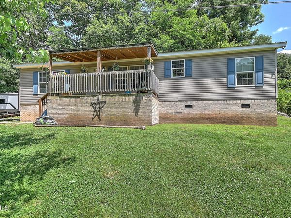 572 Meadow Lark Street, Weber City, VA 24290