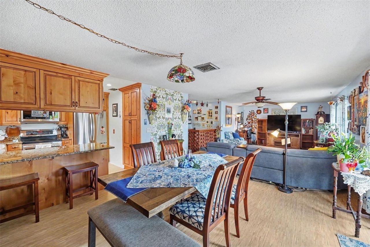 1842 Michigan Avenue Ne, Saint Petersburg, FL 33703 Photo