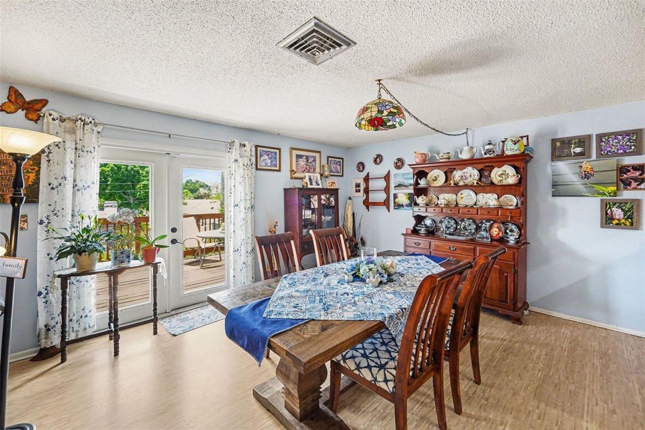 1842 Michigan Avenue Ne, Saint Petersburg, FL 33703 Photo