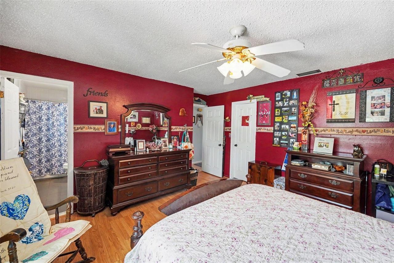 1842 Michigan Avenue Ne, Saint Petersburg, FL 33703 Photo