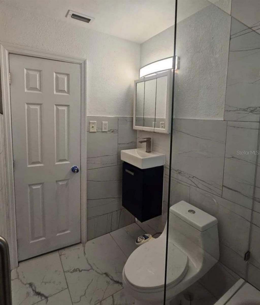 490 NW 29th Avenue, Fort Lauderdale, FL 33311 Photo