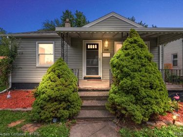 2636 McDowell Street, Ferndale, MI 48220