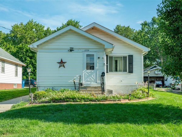 1526 Wilson Avenue, Des Moines, IA 50316