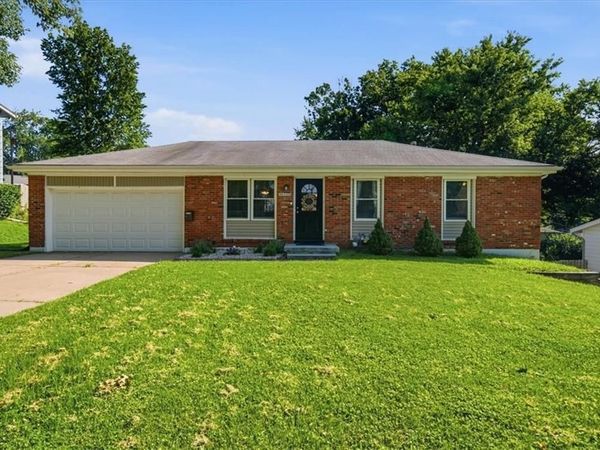 16608 E 31st Street, Independence, MO 64055