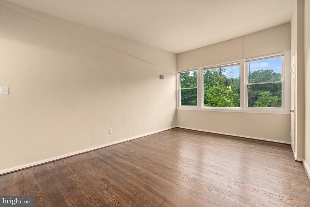1029 QUEBEC TERRACE , SILVER SPRING, MD 20903